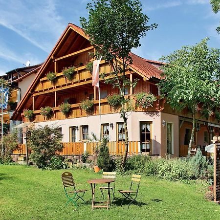 Land- Und Aktivhotel Altmuehlaue Bad Rodach Dış mekan fotoğraf