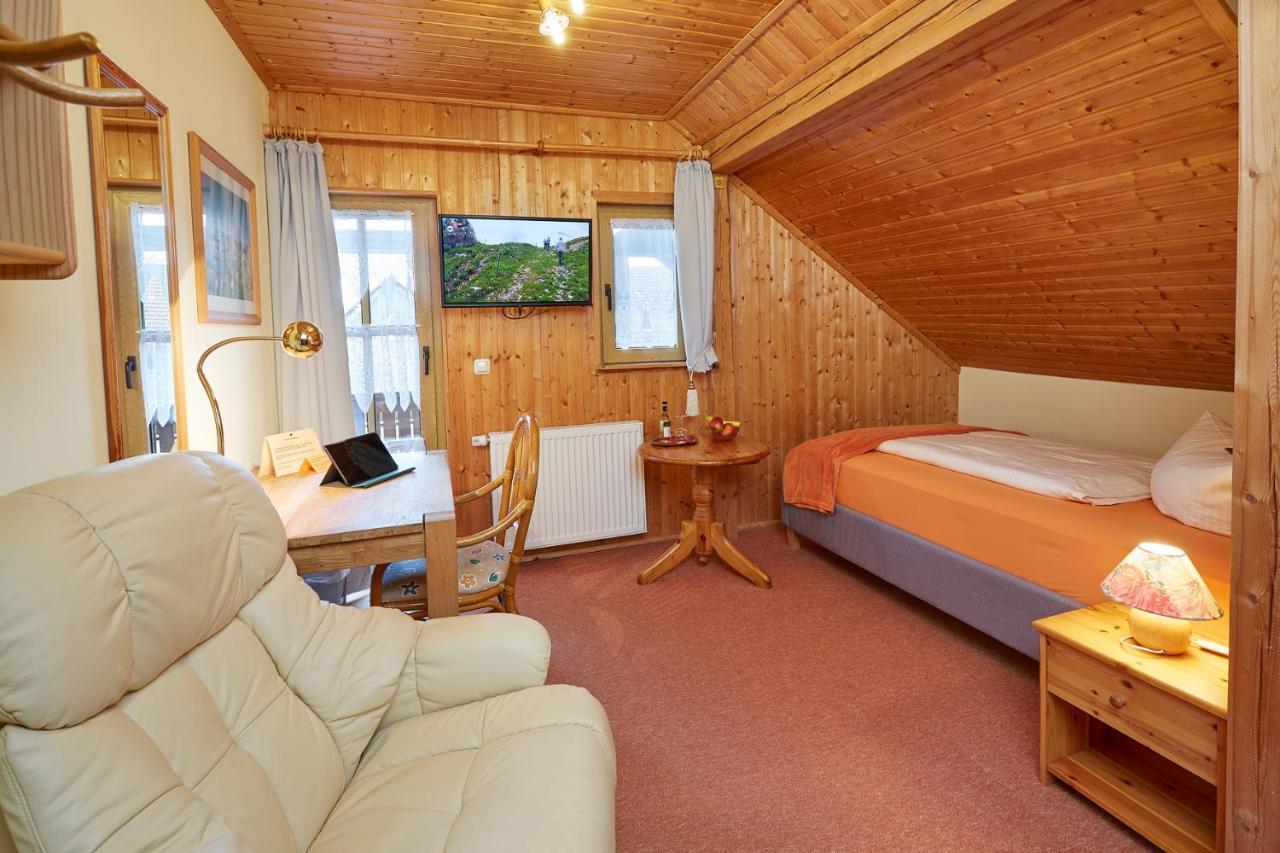 Land- Und Aktivhotel Altmuehlaue Bad Rodach Dış mekan fotoğraf