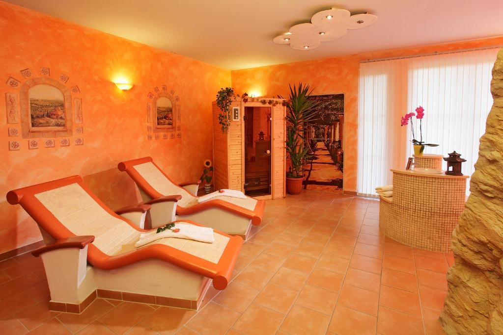 Land- Und Aktivhotel Altmuehlaue Bad Rodach Dış mekan fotoğraf